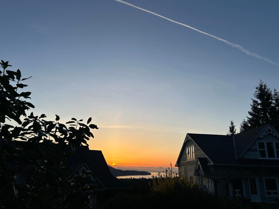 Shambhala Retreat-Zen Suite Bed and Breakfast in Vancouver Island