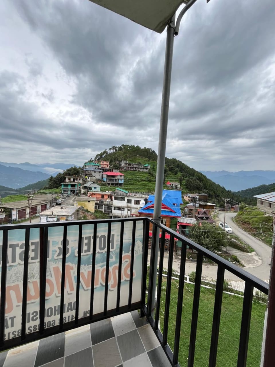 Nearby landmark, Day, Neighbourhood, Natural landscape, View (from property/room), Balcony/Terrace, Mountain view