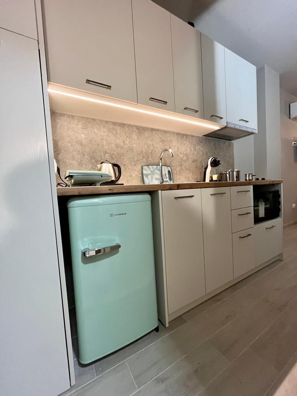 Coffee/tea facilities, Kitchen or kitchenette, pet friendly, stove