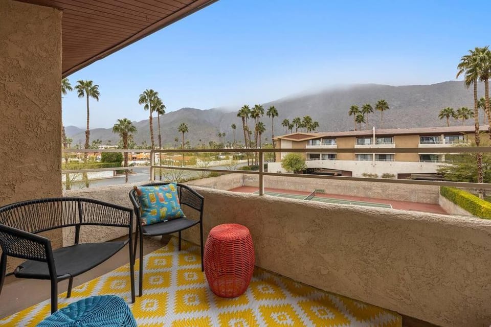 The 1 at Biarritz-Remodeled 1 br in Downtown PS Apartment in Palm Springs