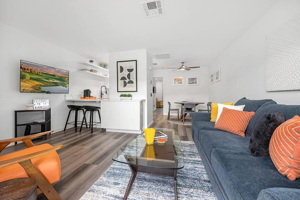 The 1 at Biarritz-Remodeled 1 br in Downtown PS Apartment in Palm Springs