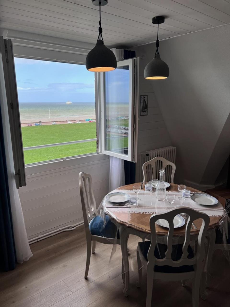 L'air de la mer deux étoiles Apartment in Dieppe