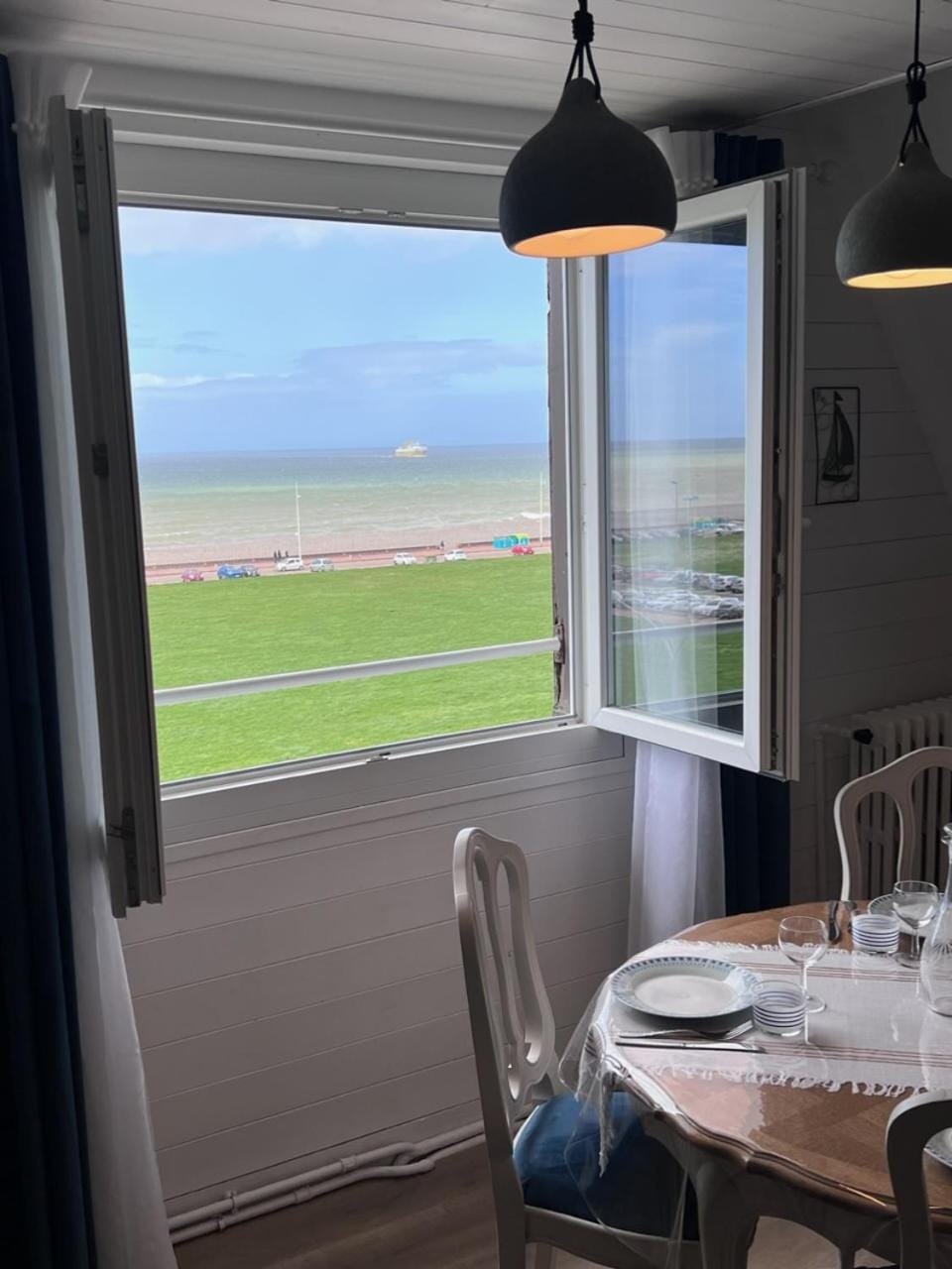 L'air de la mer deux étoiles Apartment in Dieppe