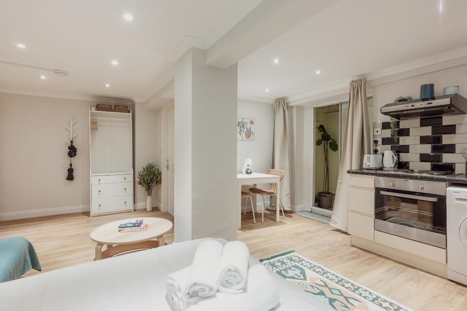 Kensington Nest Serviced Studio Apartment in City of Westminster