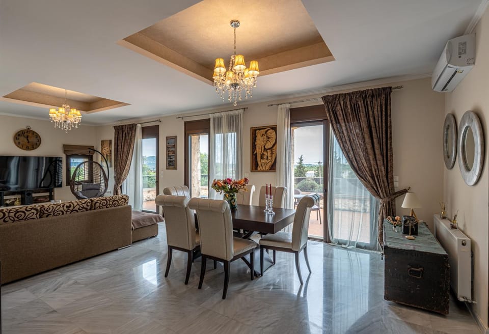 TV and multimedia, Living room, Seating area, Dining area, air conditioner