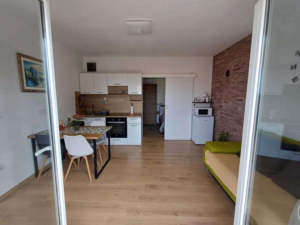 Living room, kitchen