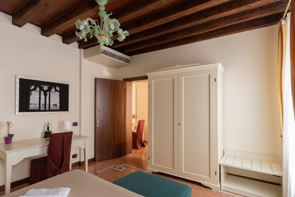 Seating area, wardrobe