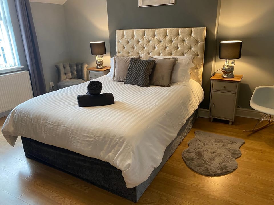 Bed, Bedroom