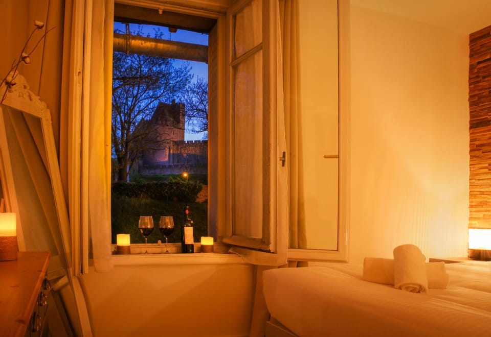 Night, View (from property/room), Bedroom