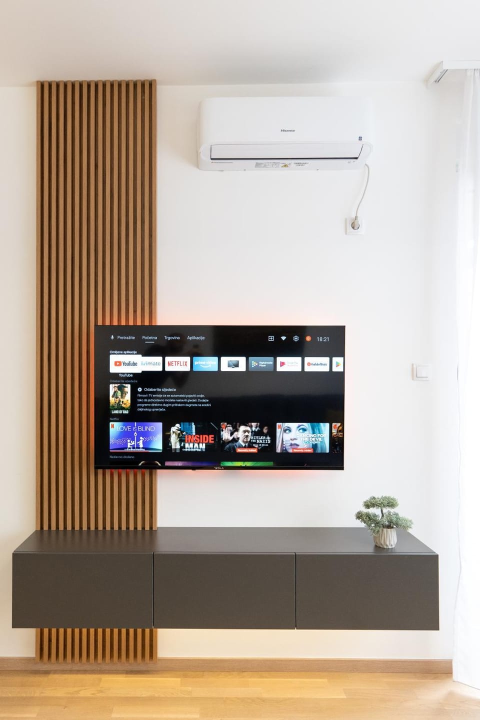 TV and multimedia, air conditioner
