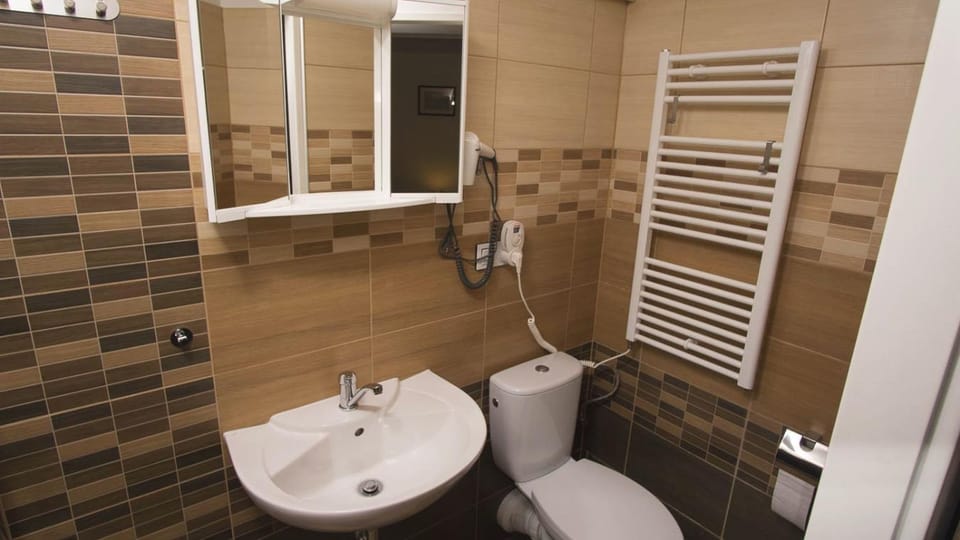 Toilet, Bathroom