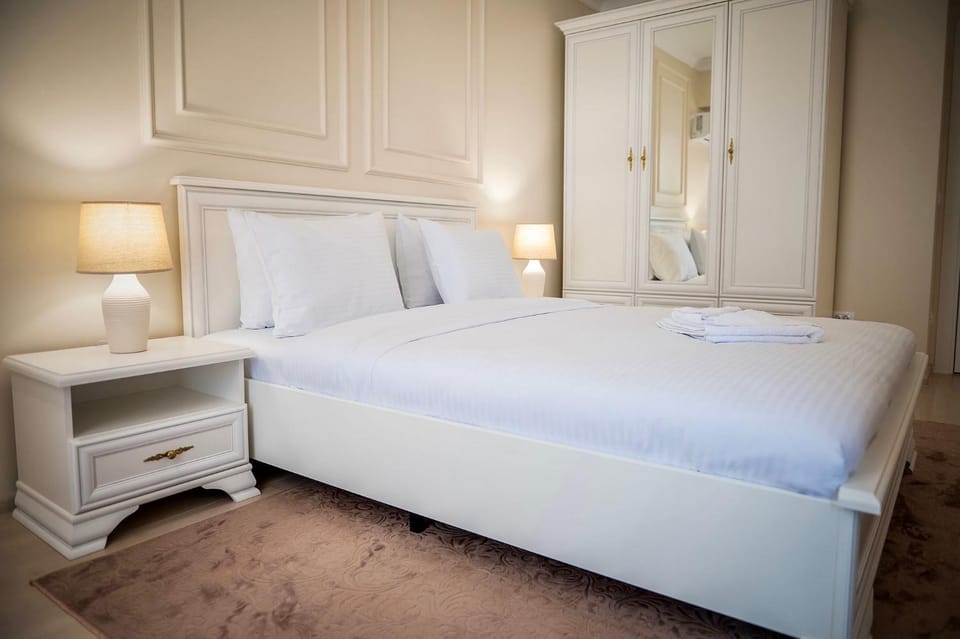 Bed, Bedroom, wardrobe
