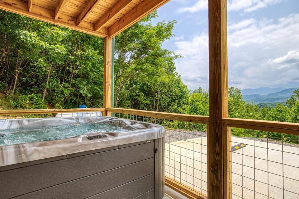 Pooling Around #200 House in Gatlinburg