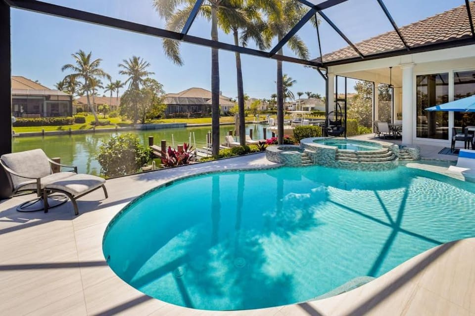 Luxury in Collingswood House in Marco Island