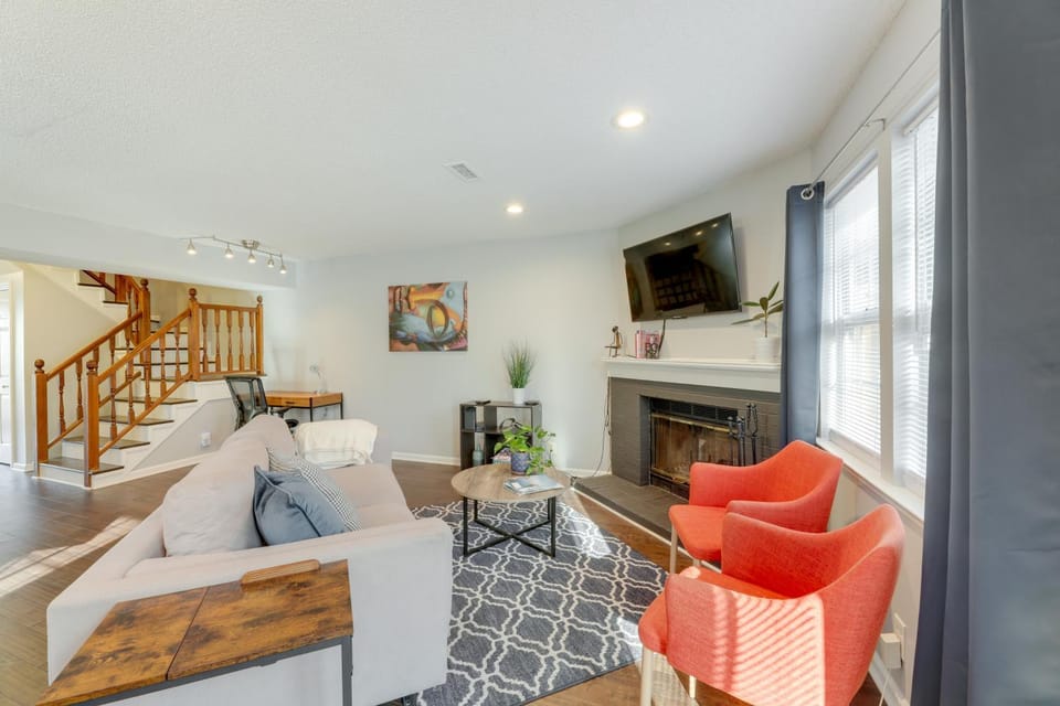 Antioch Townhome < 14 Mi to Downtown Nashville! House in La Vergne