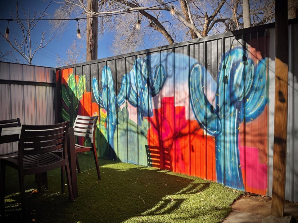 Prickly Pear at Cactus Flower-Private HOT TUB-Pet Friendly-No Pet Fees! House in Albuquerque