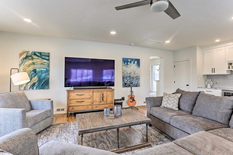 2 Mi to Dtwn Castle Rock: Home w/ Furnished Patio House in Castle Rock
