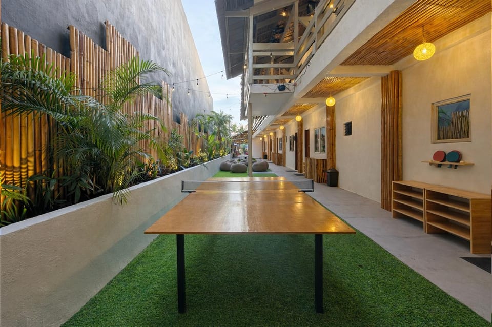 Table tennis
