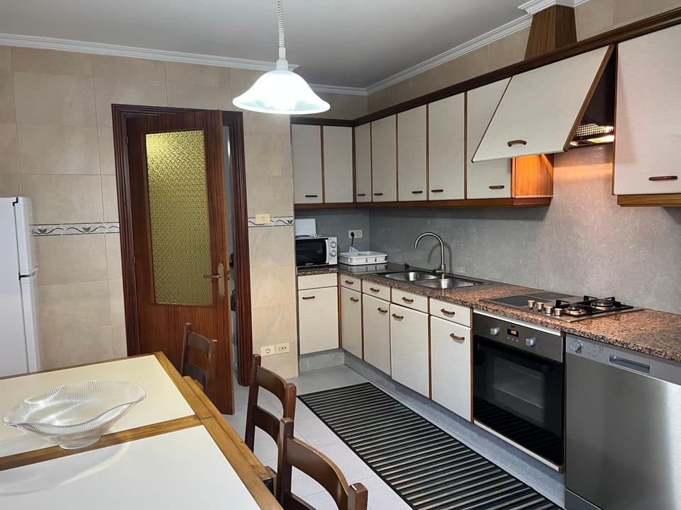 APARTAMENTOS PLAYA DE LA CONCHA Apartment in Galicia
