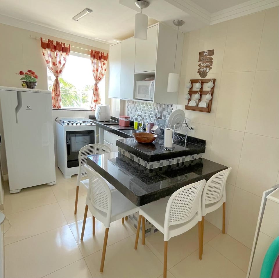 Kitchen or kitchenette, Dining area, oven, stove, toaster