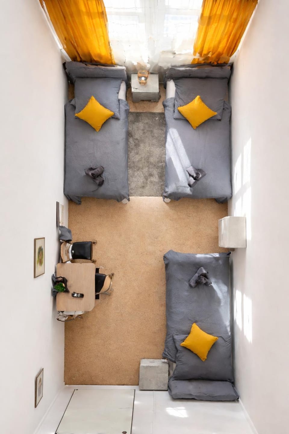 Bed, Seating area, Bedroom