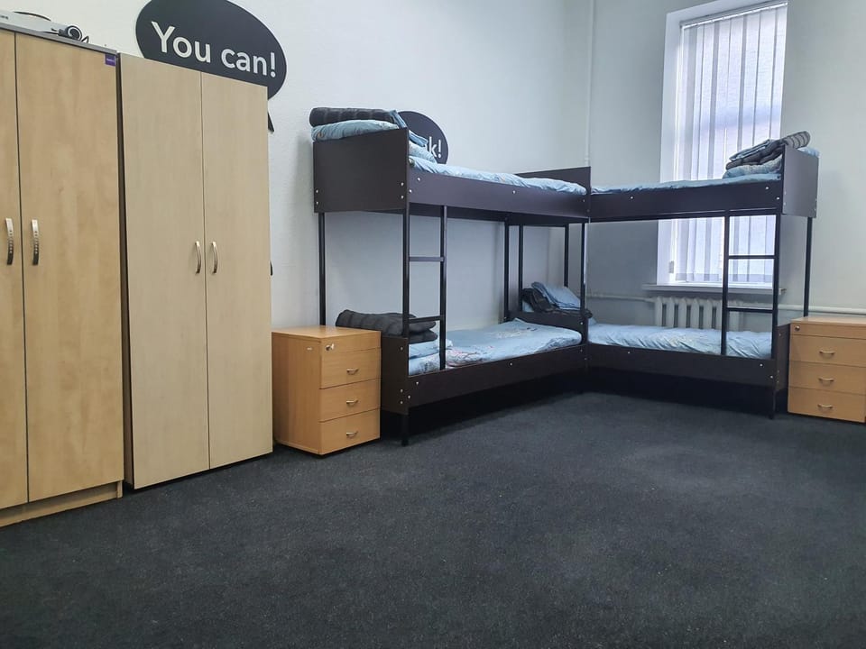 Bed, Photo of the whole room, bunk bed