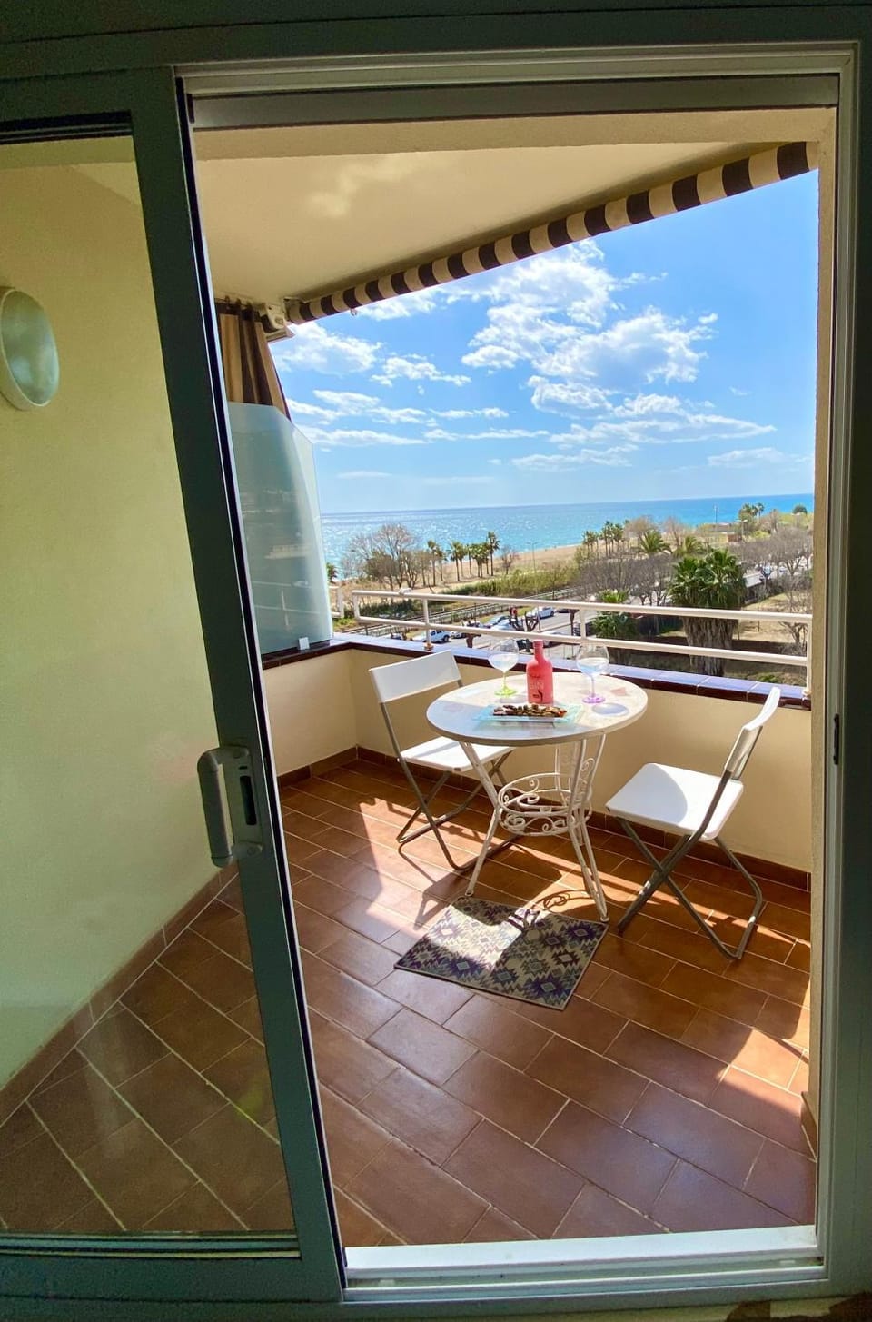 Day, Natural landscape, Balcony/Terrace, Sea view