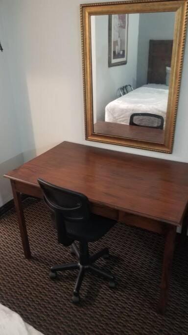 Hotel 2 Queen Beds Hotel Room 136 Wi-Fi Apartment in Stillwater