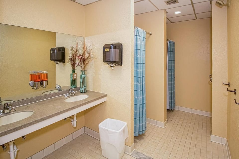 Mountain Village 5H Unit A Apartment in Dover