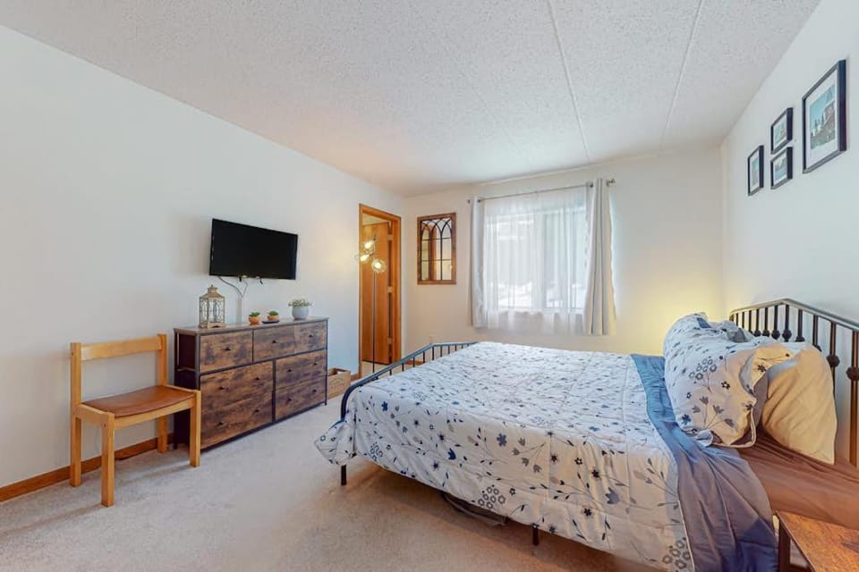 Mountain Village 5H Unit B Apartment hotel in Dover