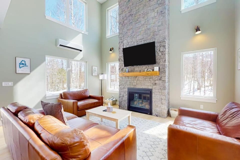 On Mountain Time House in Carrabassett Valley