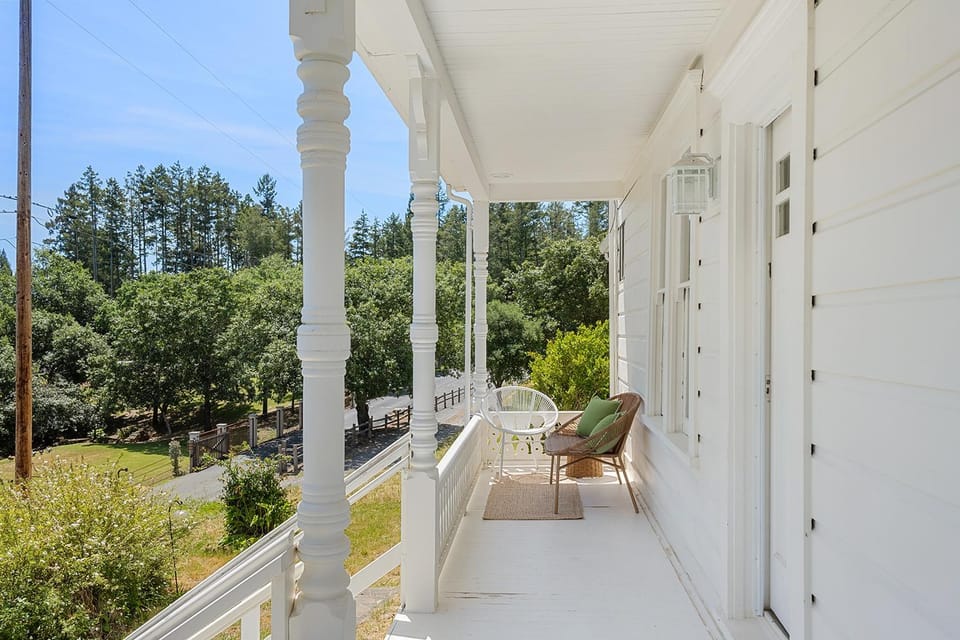 Patio, Spring, Day, View (from property/room), Balcony/Terrace, Seating area, Garden view