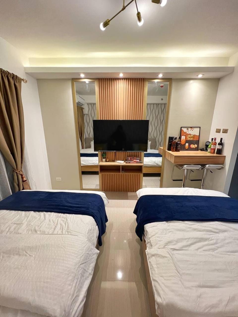 M&M Condostay at Shore 2 Residences Tower 2 Pasay City Apartment in Pasay