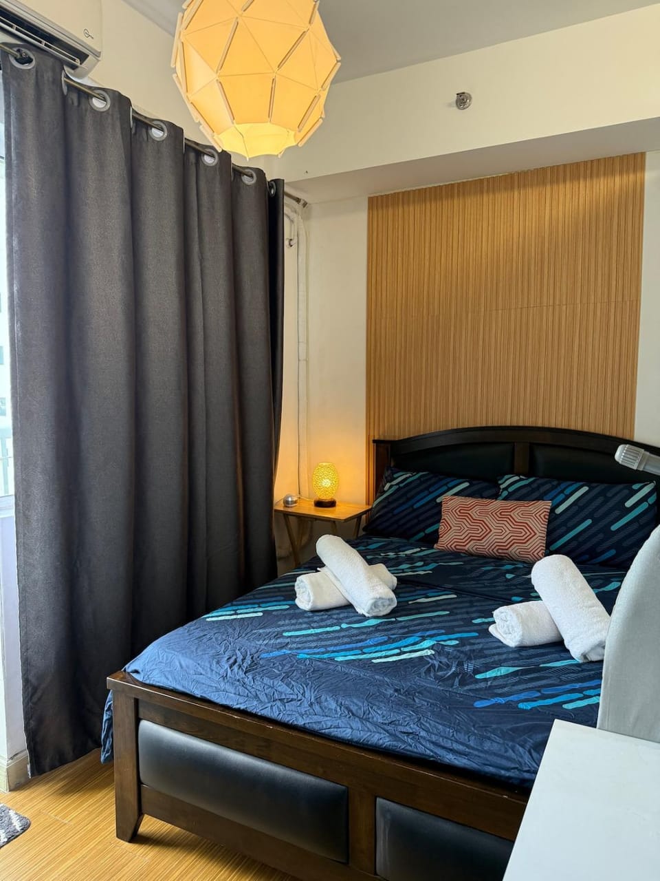 Cozy TriG Place near BGC at Grace Residence Apartment in Makati