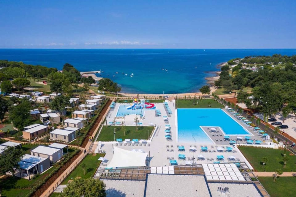 Summer, Swimming pool