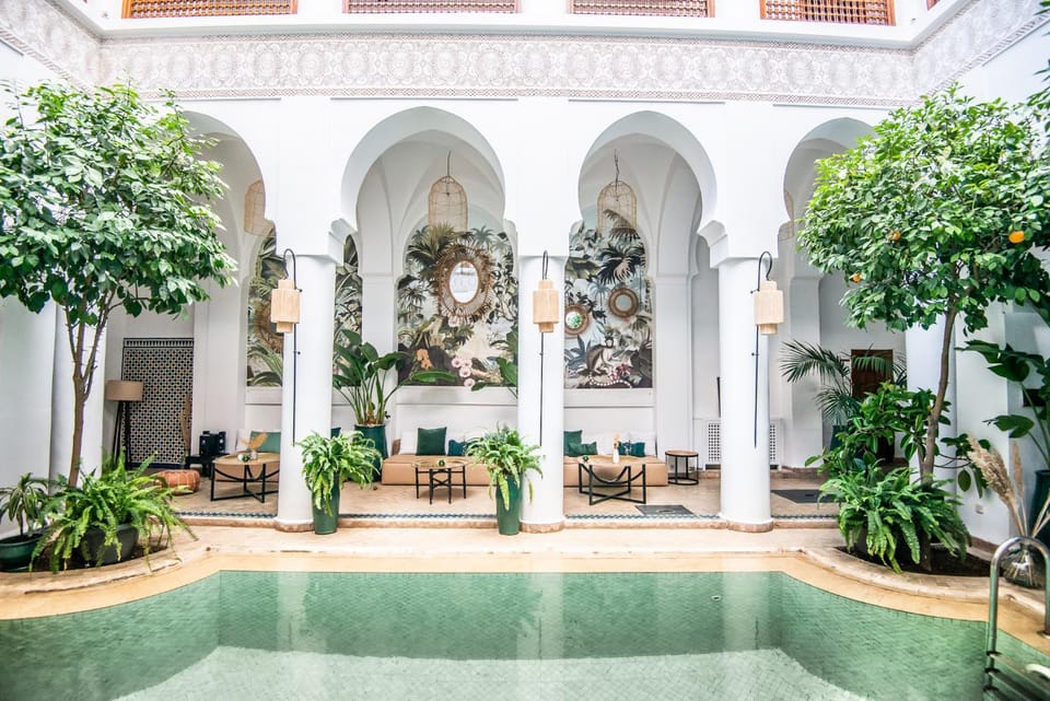 Patio, Swimming pool, Swimming pool