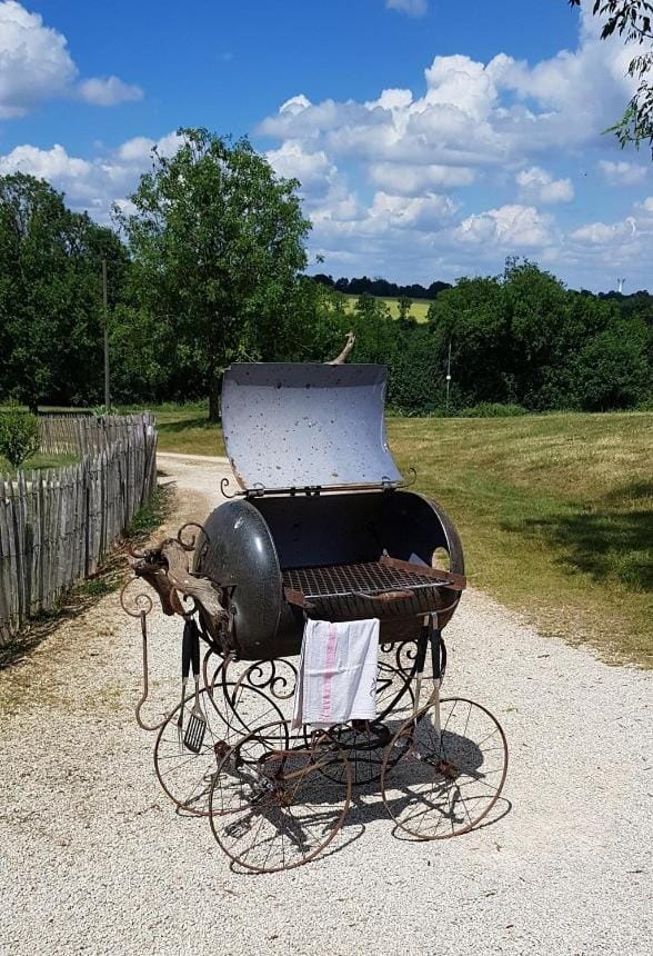 Day, Natural landscape, BBQ facilities