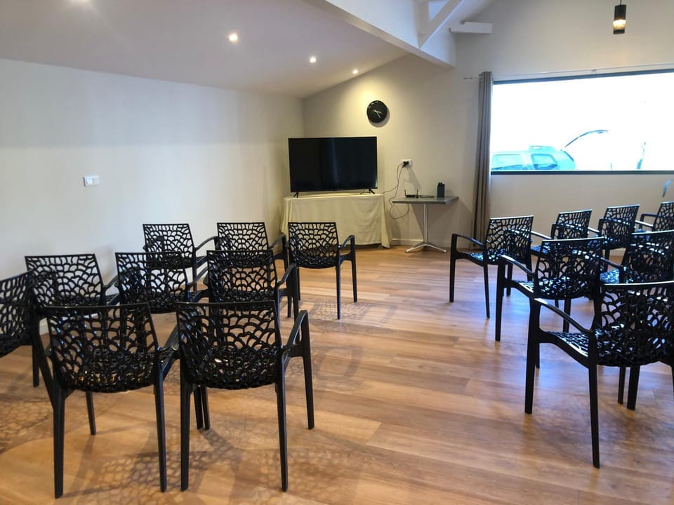 Seating area, Evening entertainment