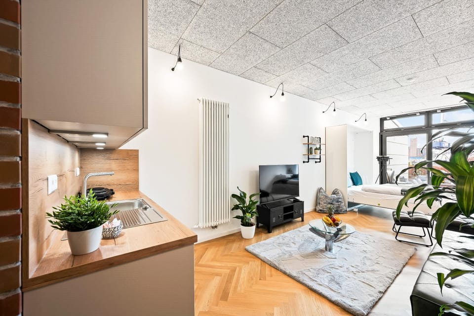 TV and multimedia, Kitchen or kitchenette, Living room, Seating area