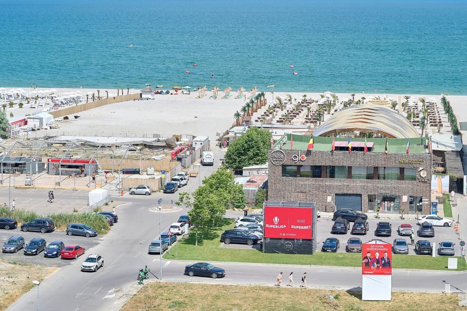 Ena Sunrise Summerland Apartment in Constanta