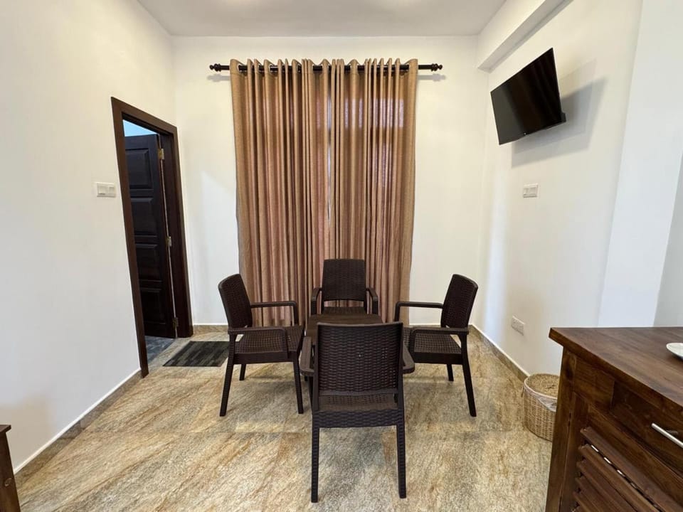 TV and multimedia, Seating area
