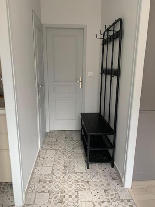 AU COEUR DE LA PUISAYE TOUT PRES DE GUEDELON Apartment in Bourgogne-Franche-Comté