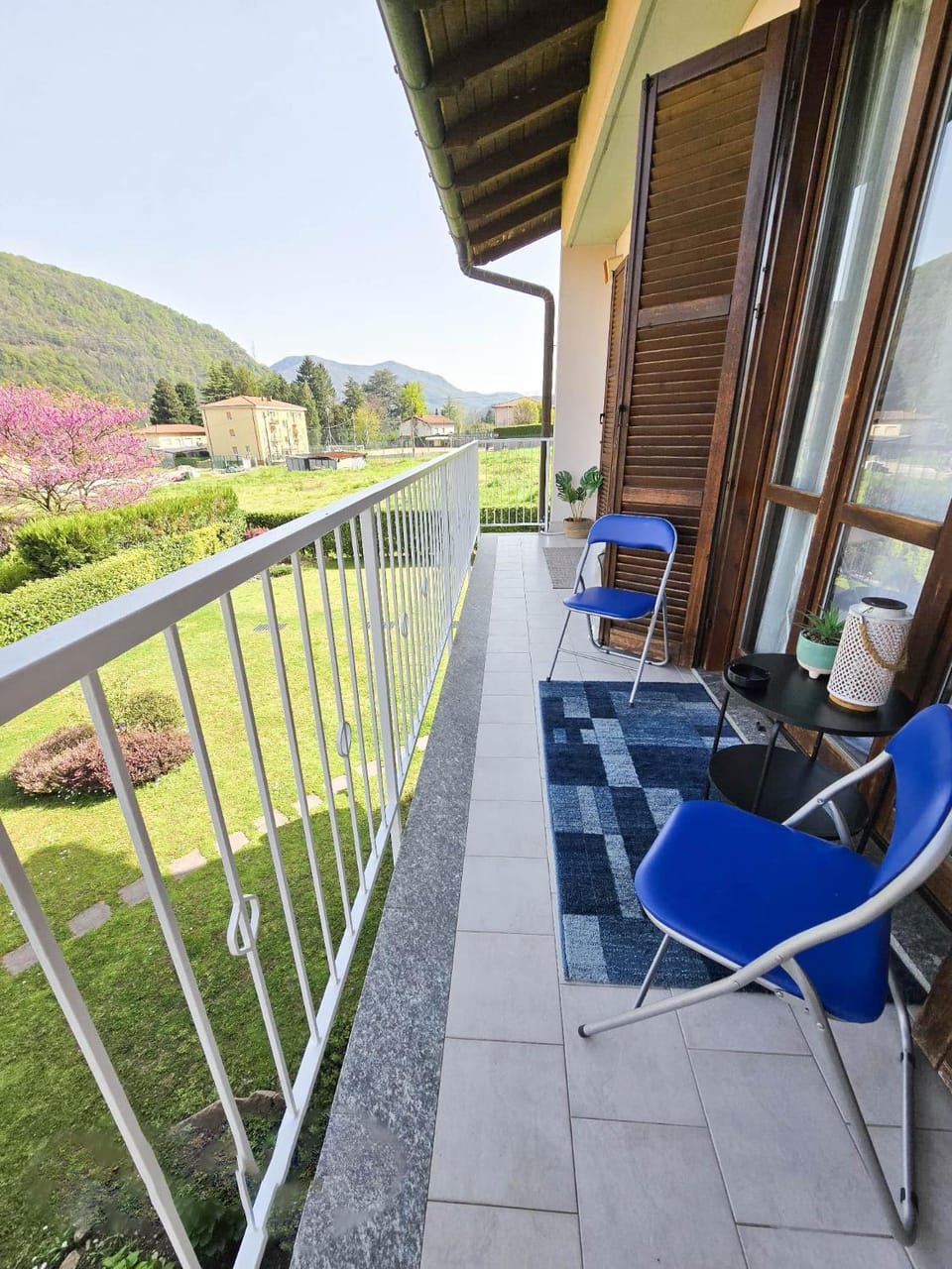 Day, Natural landscape, Balcony/Terrace, Mountain view