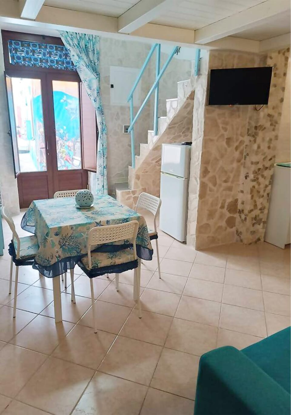 Living room, Lunch