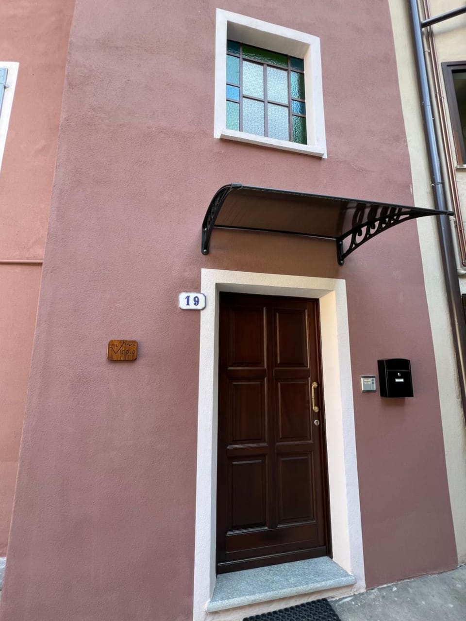 Facade/entrance, Day