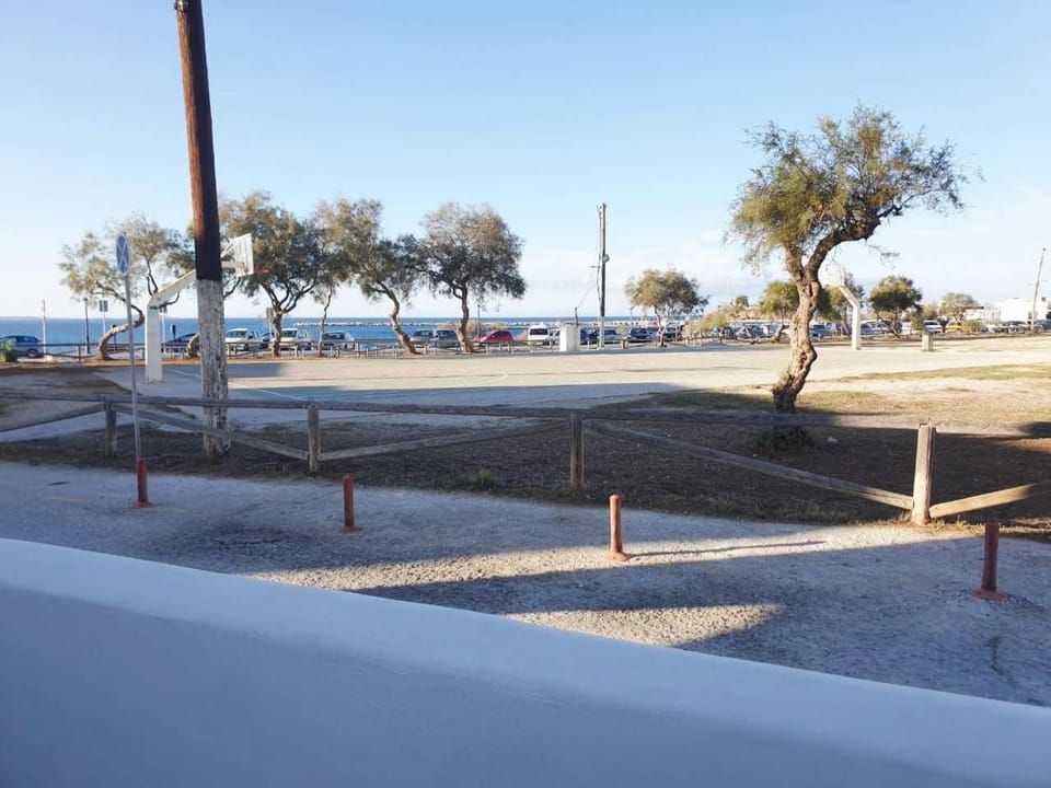 Day, Natural landscape, Sea view, Parking