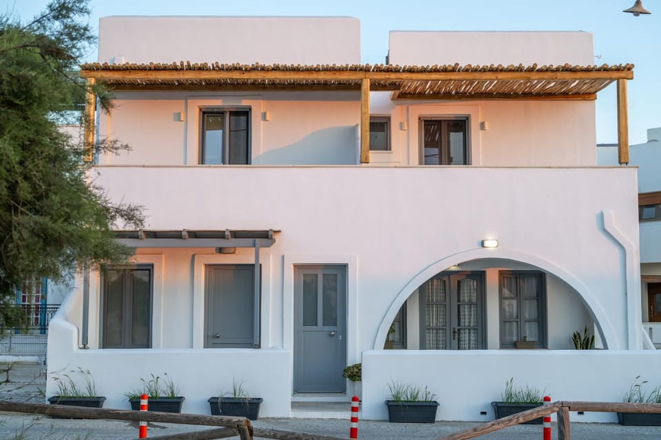 Property building, Day