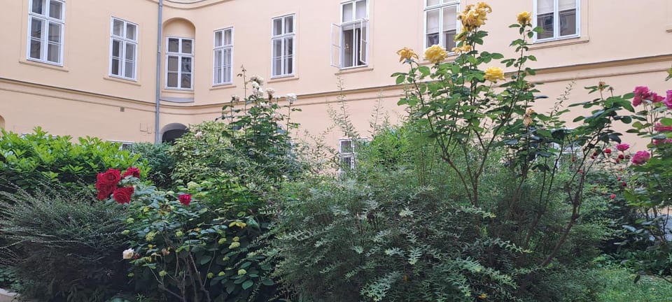 Center Gold Apartment Apartment in Budapest