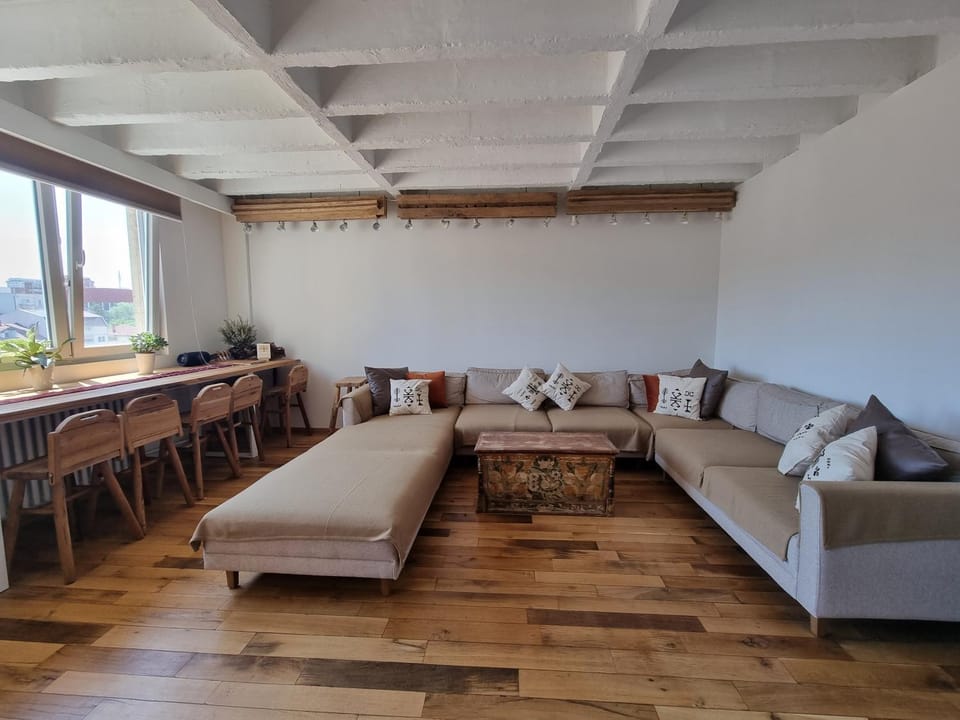 Bed, Living room, Fitness centre/facilities, Seating area