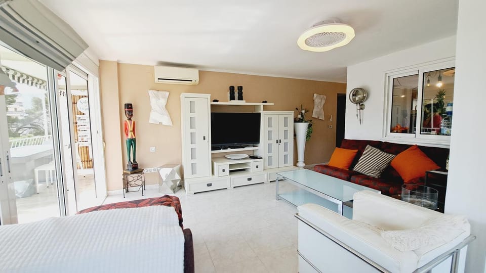 TV and multimedia, Living room, air conditioner